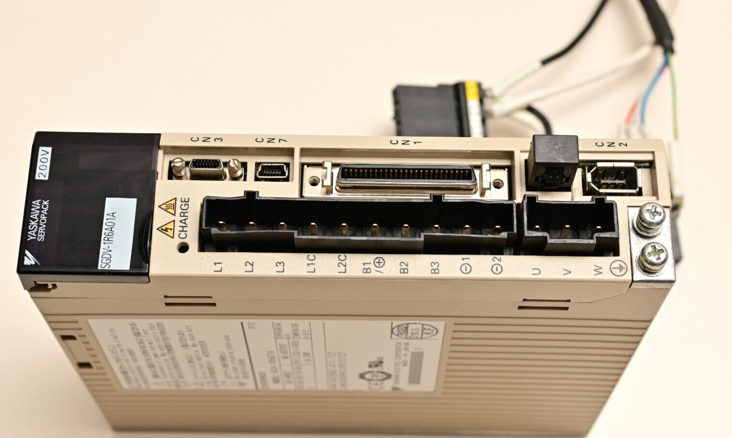 Yaskawa Servopack 200W AC Servo Drive SGDV-1R6A01A 3-Phase Servo Pack Japan