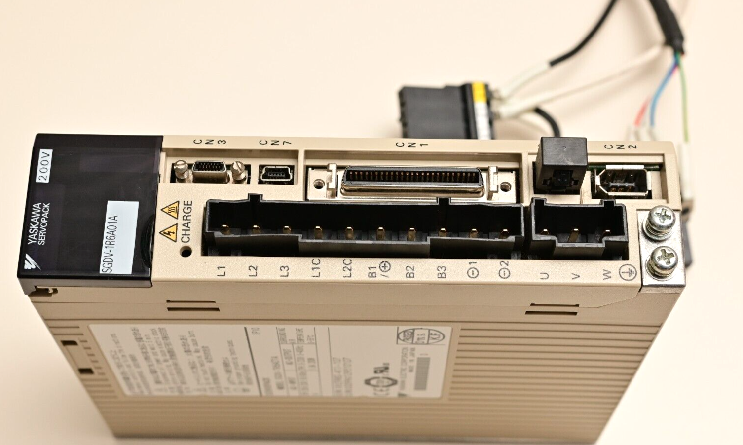 Yaskawa Servopack 200W AC Servo Drive SGDV-1R6A01A 3-Phase Servo Pack Japan