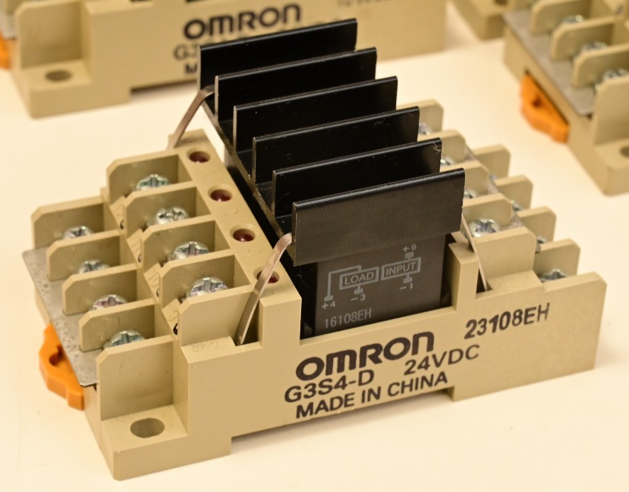 Lot of 12 Omron G3S4-D Solid State Relays 24VDC
