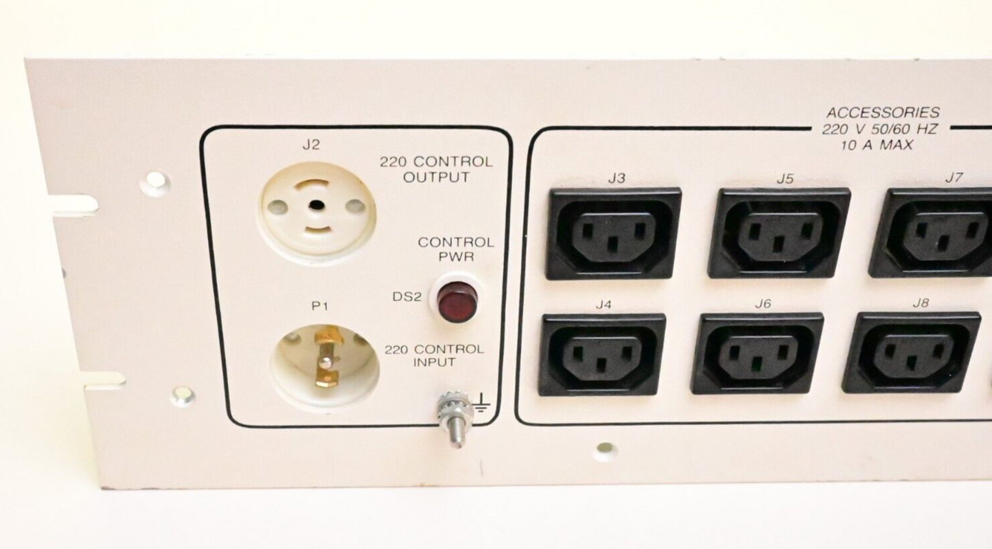 Finnigan TSQ7000 220V Power Distribution Module Panel 70001-60057 Twist-Lock IEC