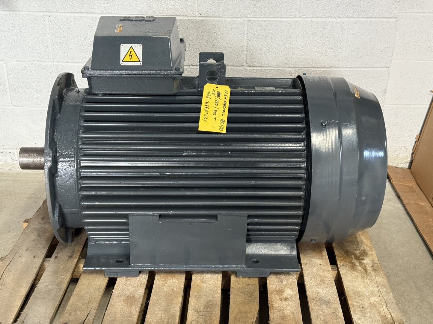 ABB HX100 405T 150 HP 1780 RPM Industrial Motor 3GCA282320-ADA Refurbished H&N