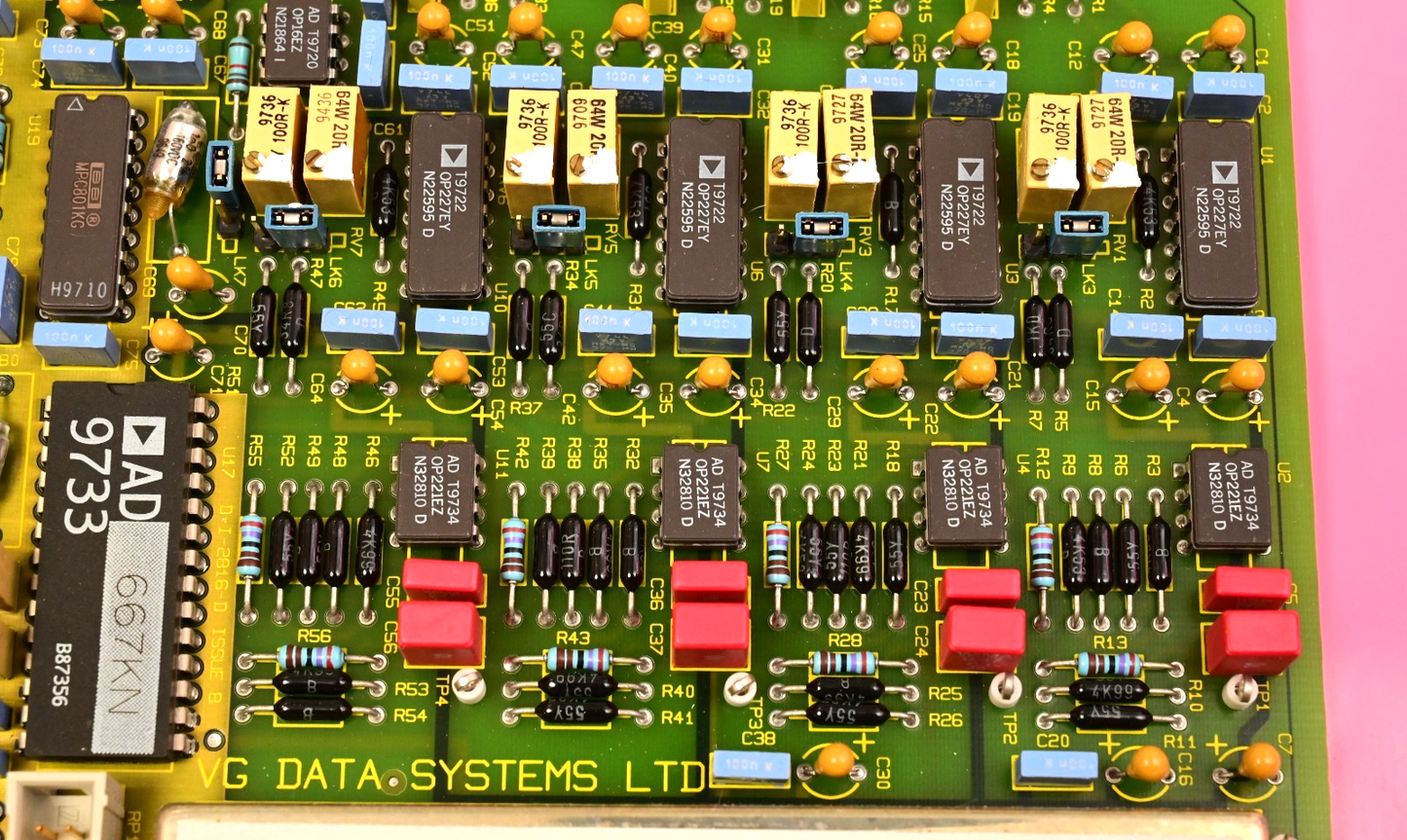 VG Data Systems Analog PC Board Vintage ICs DAS1159 16-Bit ADC 15V DC-DC AD9733