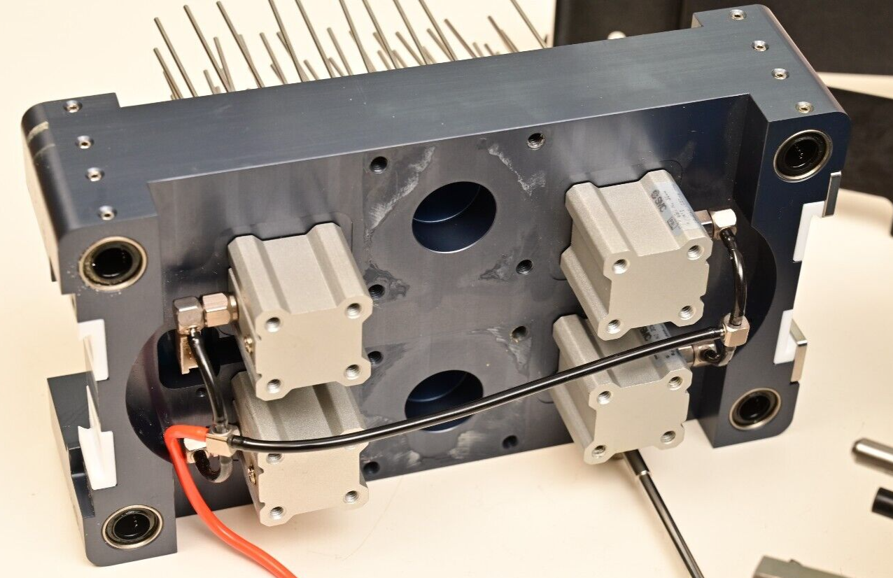 Perkin Elmer JANUS 96-Well 235uL Dispensing Head Assembly I-200 SMC Cylinders