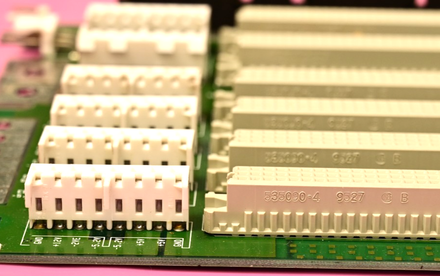 HP 64700B Emulator Backplane PCB Assembly 12 x AMP 535090-4 64700-66516 REV A.