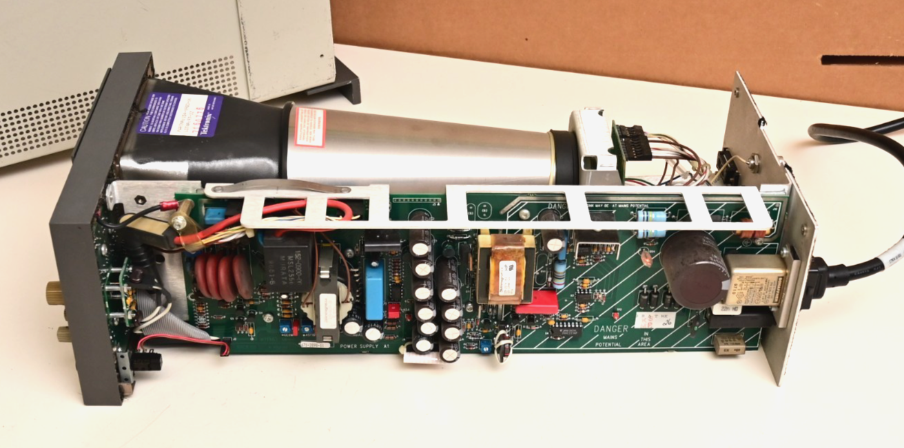 Tektronix 1720 Vectorscope Tek Broadcast Test Equipment Vintage Ex-CNN CRT