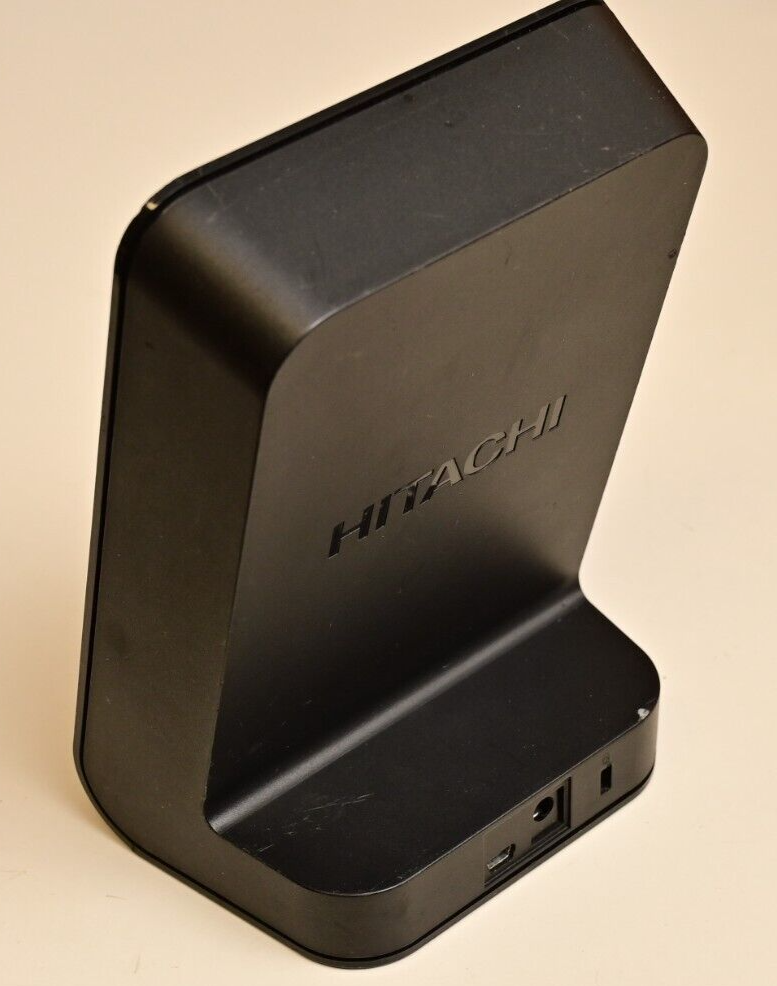 Hitachi LifeStudio 500GB USB External Hard Drive  Used No Cables HLSDBUB5001BBB