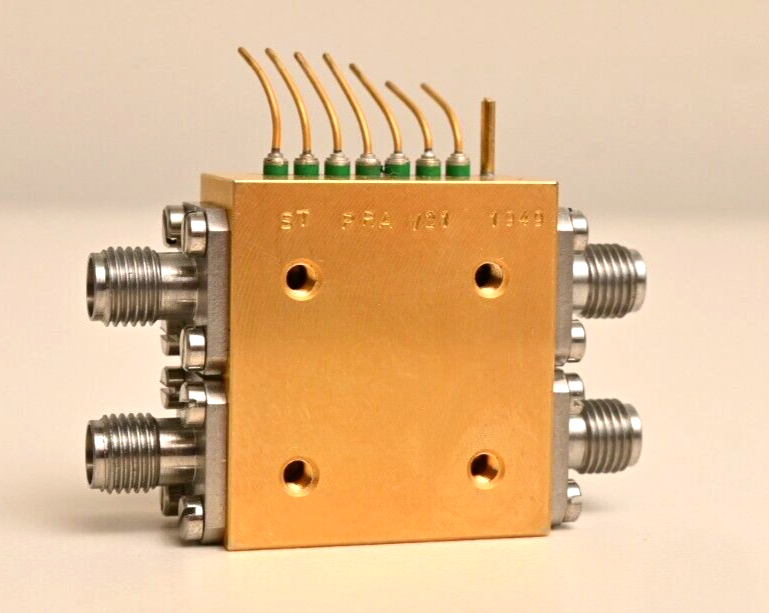 Small RF Prototype Enclosure Gold/Aluminum 4x SMA Connectors "ST PRA V21 1949"