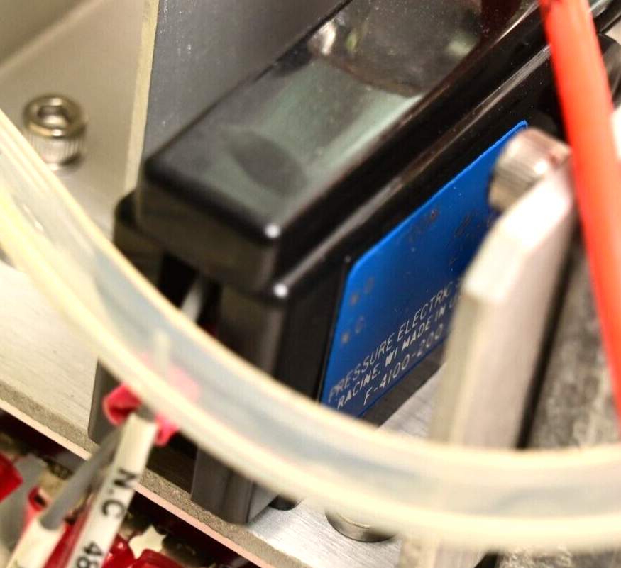 BD Becton-Dickinson LSR II Flow Cytometer Fluidics Peristaltic Pump 12V