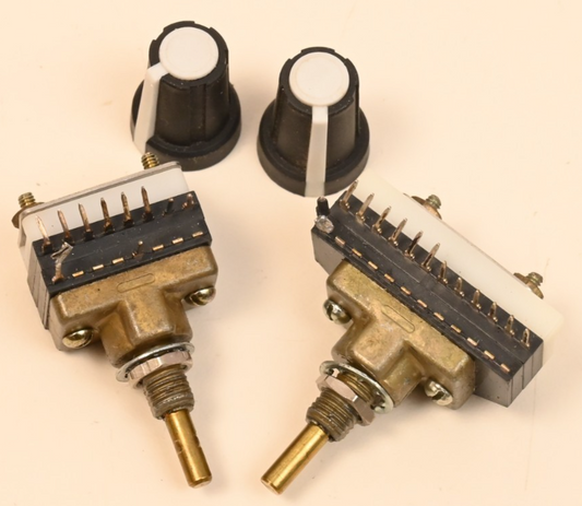 Lot of 2 Electroswitch Rotary Switch w/ Knobs 205 23 011 (12P) & 205 47 020 (8P)