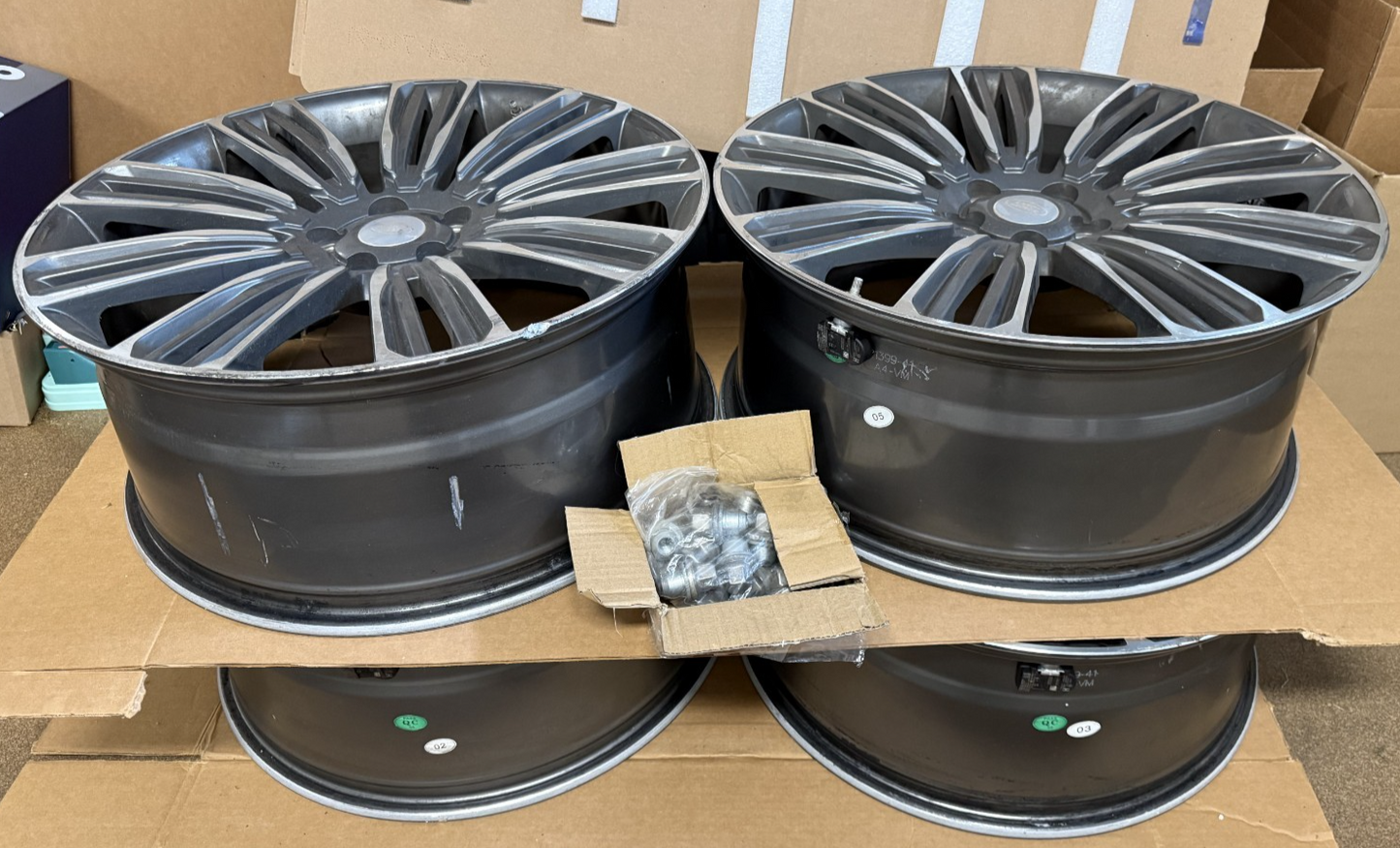OEM Genuine Range Rover 22" Style 9012 Wheels 9-Split Spoke L405 L494 LR099146