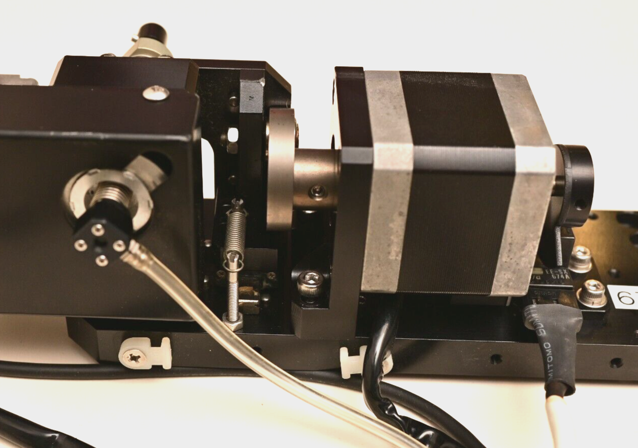 Vacuum Semiconductor Die Pick Up & Rotate Assembly Vexta Steppers THK Omron