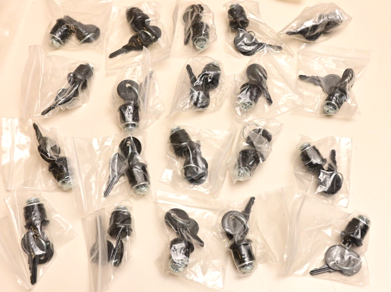 Lot of 20 Black A/V Cabinet Tumbler Locks w/ Keys & HW Middle Atlantic? C420A-A