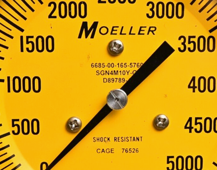 Moeller 4.5" Pressure Gauge Yellow Face 0-5000PSI Shock Bourdon 6685-00-165-5760