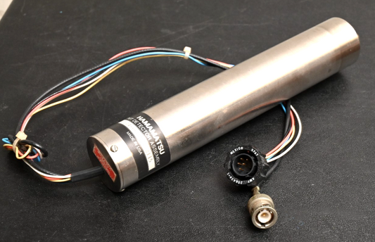 Hamamatsu PMT Detector & HV Supply HC124-06 Stainless/UV Window AMP 206434-1