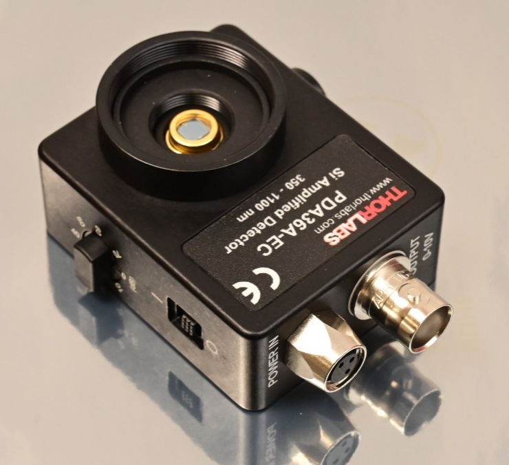 Thorlabs PDA36A-EC Silicon Amplified Detector 350-1100 nm 0-70dB Switchable Gain