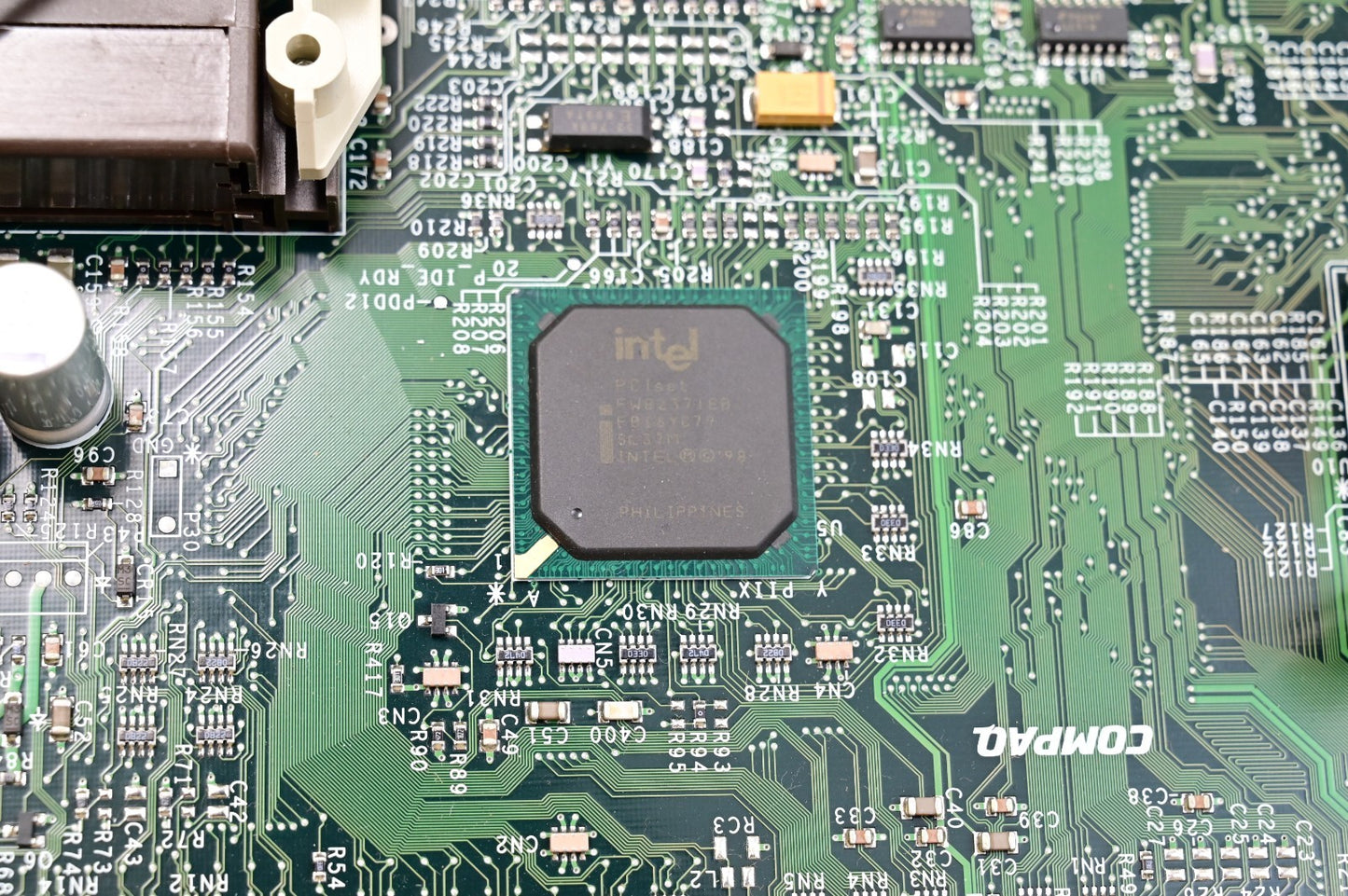 Vintage Compaq Deskpro P3/600 Motherboard w/ RAM ~1999/2000 Tested 010561-101