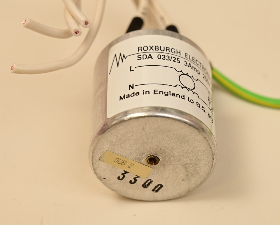 Roxburgh Electronics Filter Capacitor SDA 033/25 3A 250VAC UK B.S. 613