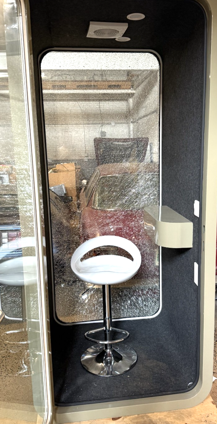Single Person Office Privacy Booth Soundproof w/Chair/Lighting/Fan Broken Glass