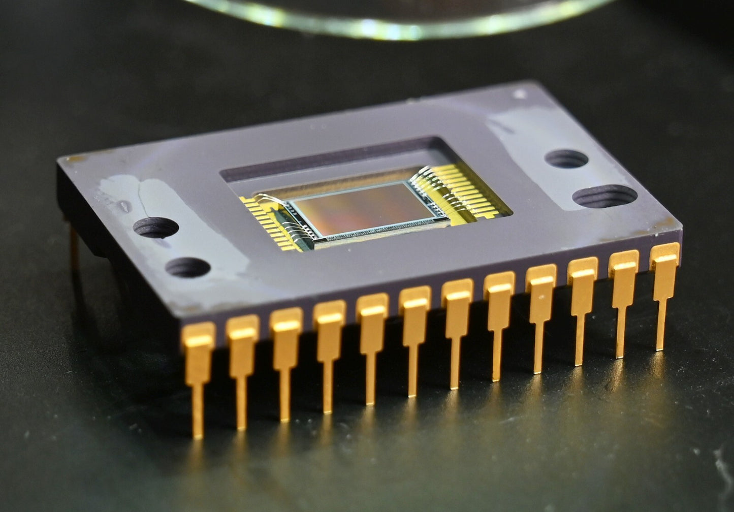 24-Pin Vintage Scientific CCD Chip w/ Exposed Wafer Gold/Ceramic Case Kodak?