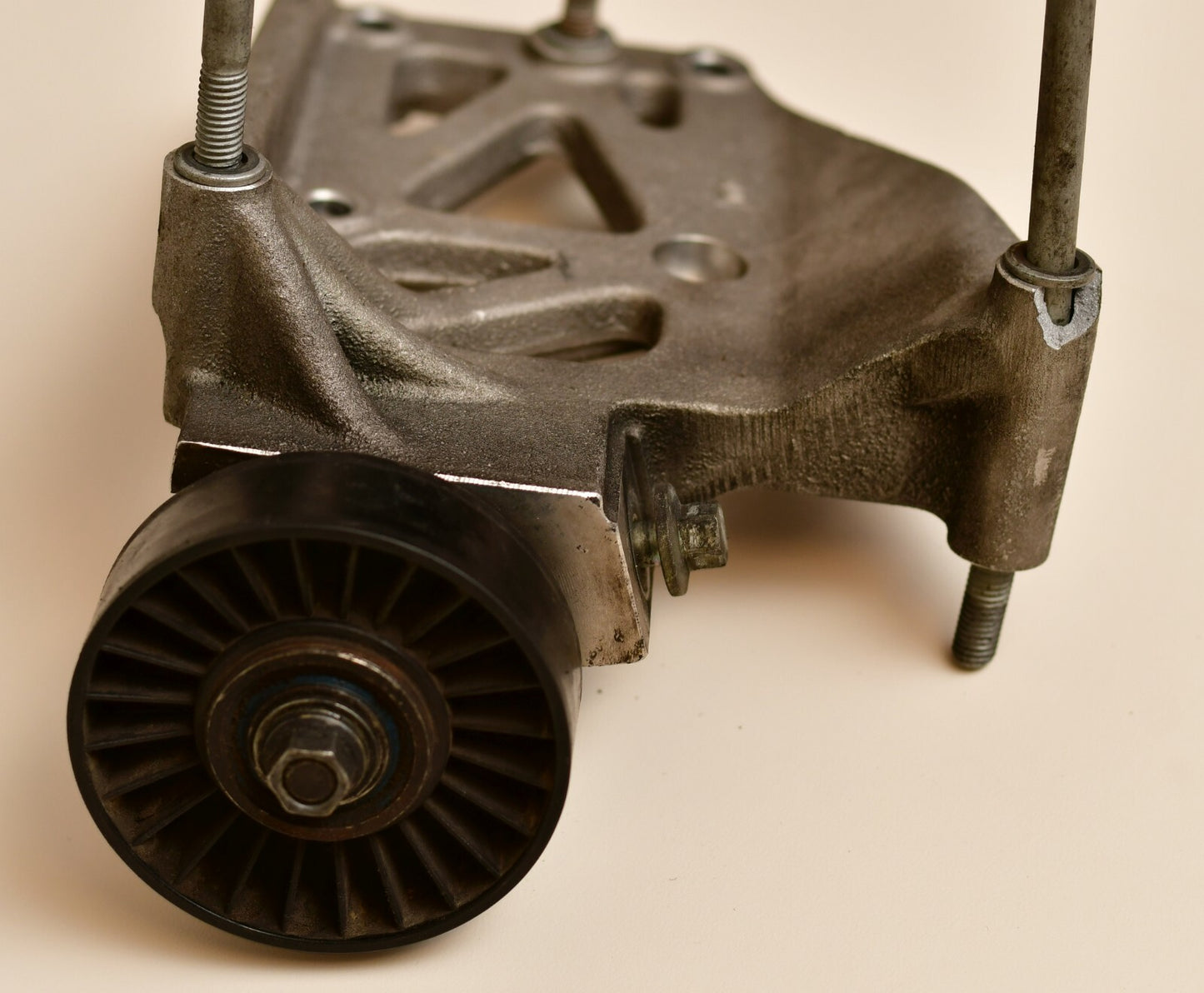 Ferrari 360 Challenge Stradale AC Compressor Mount Bracket Pulley 179584 172527