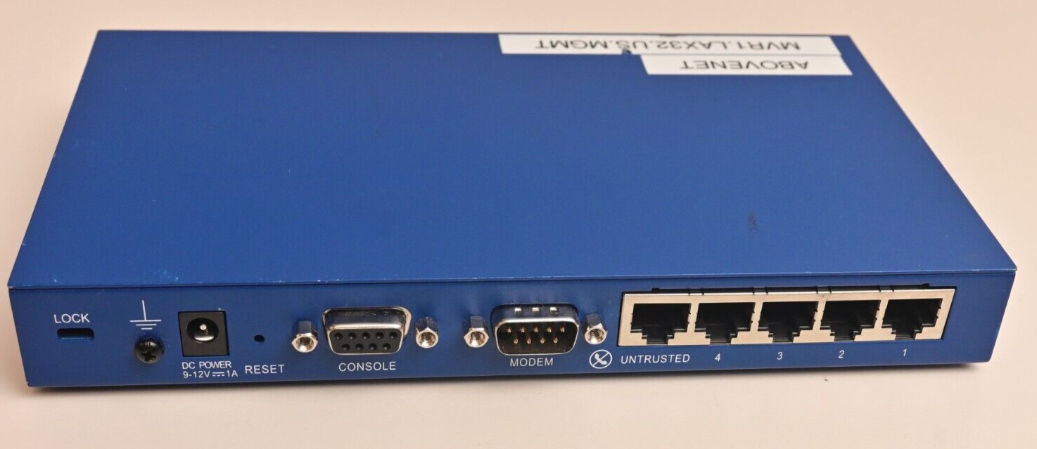 Lot of 5 IT Items Juniper NS-5GT D-Link DES-1105 IOGear Trendnet KVMs TRULink