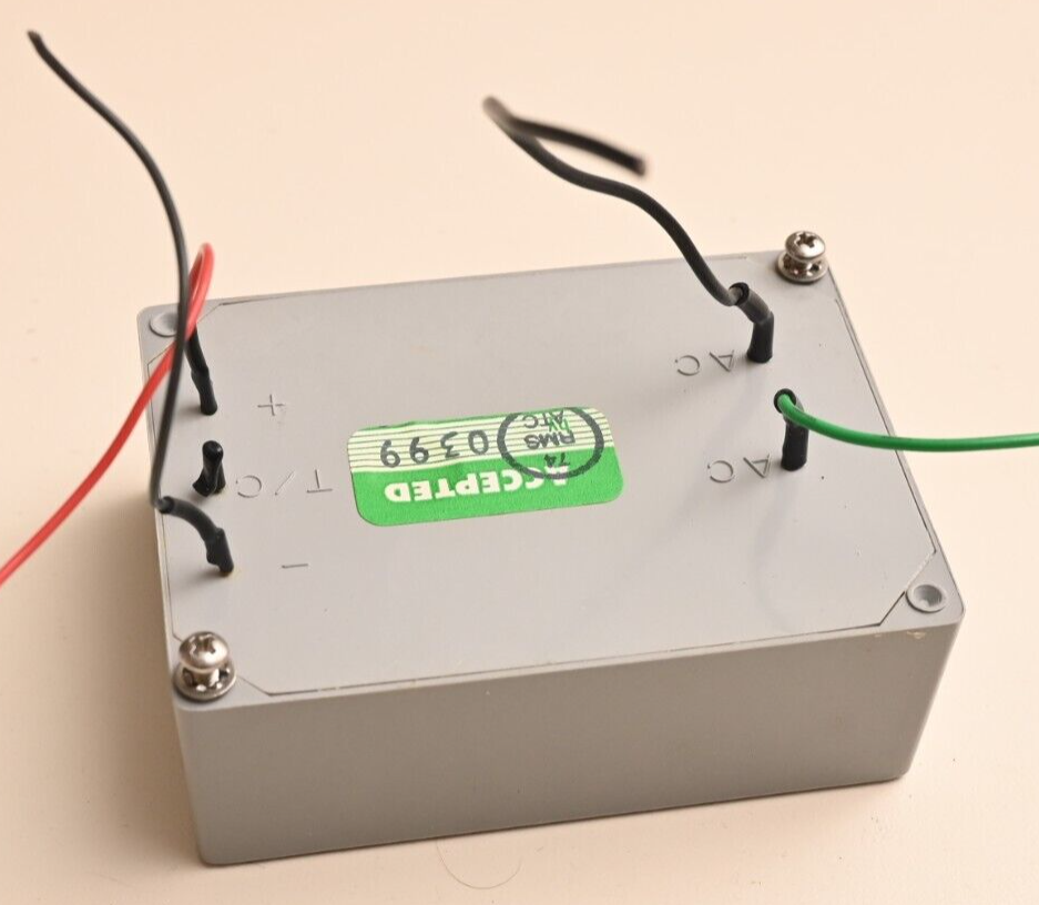 Acopian 36E05A Miniature AC to DC Power Module 36V@50mA