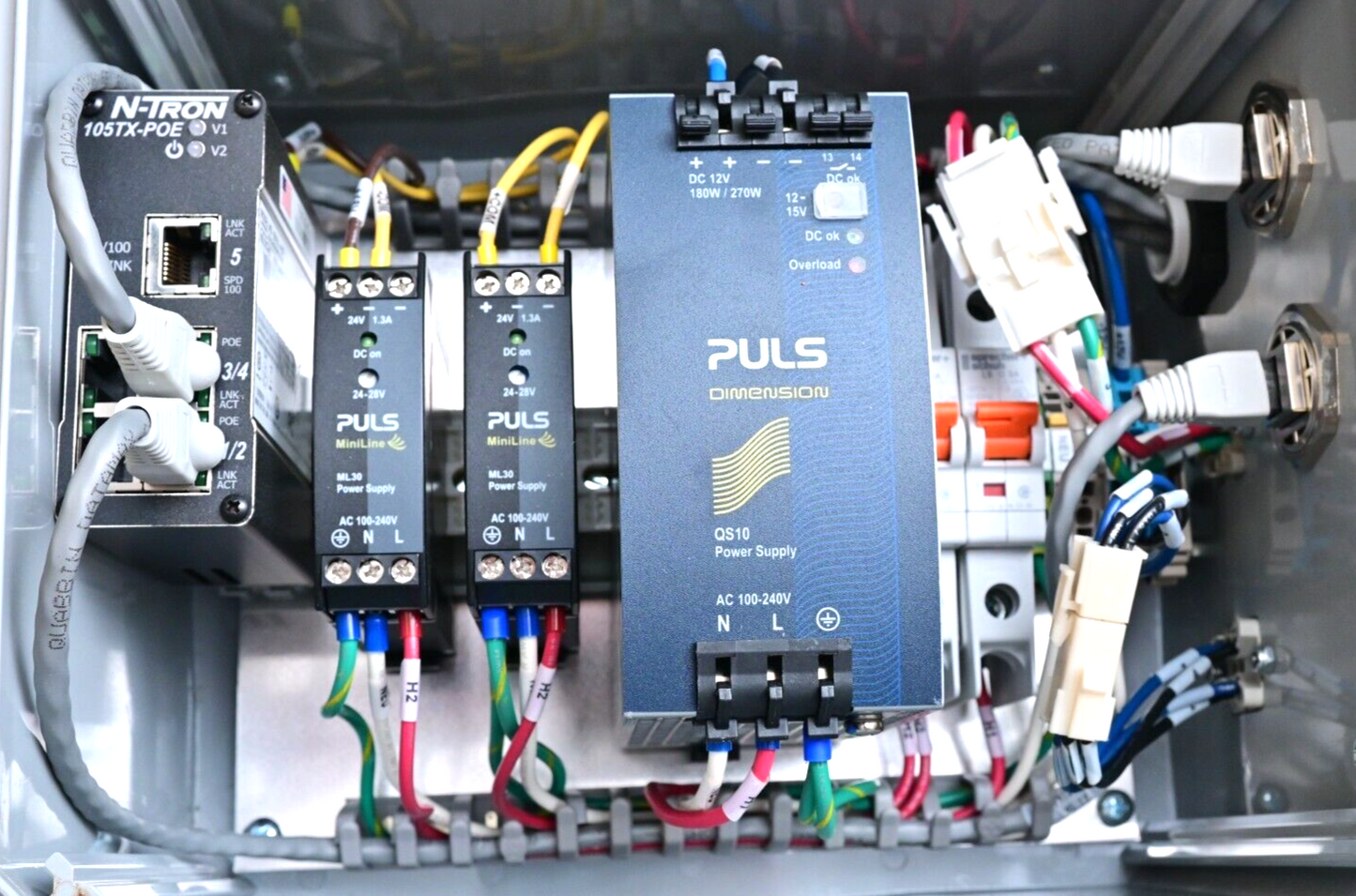 12VDC 180W & 48VDC/PoE 60W Supply Weatherproof Enclosure PULS N-TRON 105TX-POE