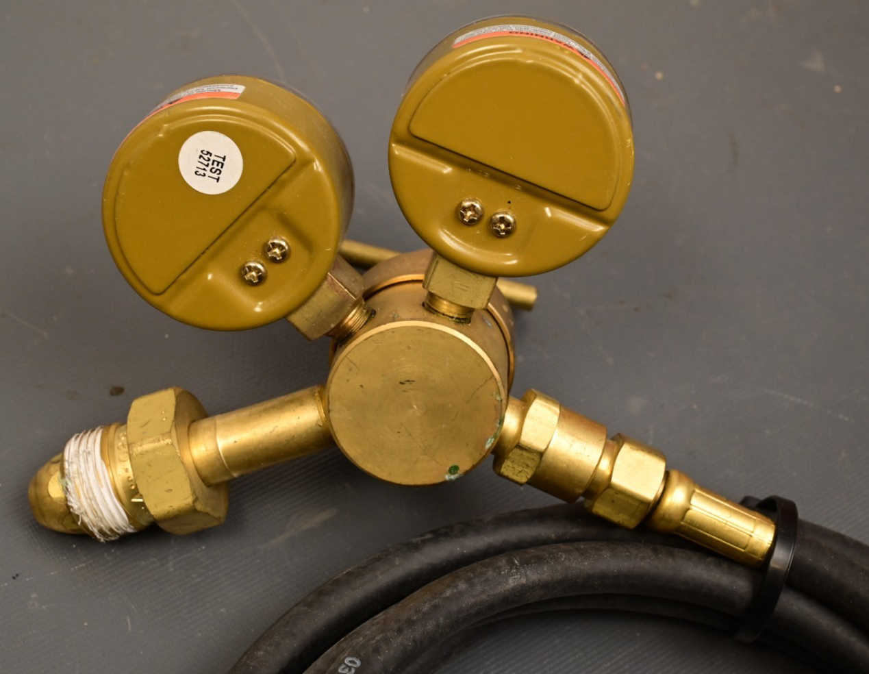 Compressed Gas Regulator with Hose Model AF 150 SA568 Argon CO2 Inert