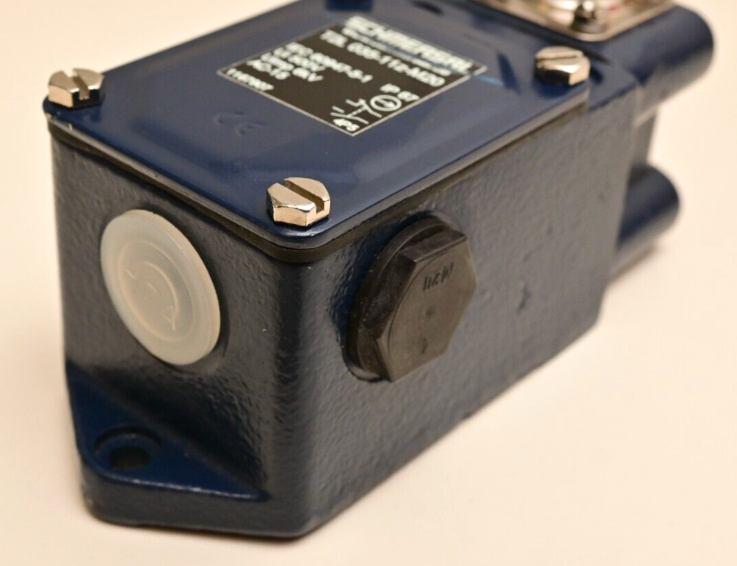SCHMERSAL T2L 035-11Z-M20 Limit Switch Safety Sensor Metal Case IP67