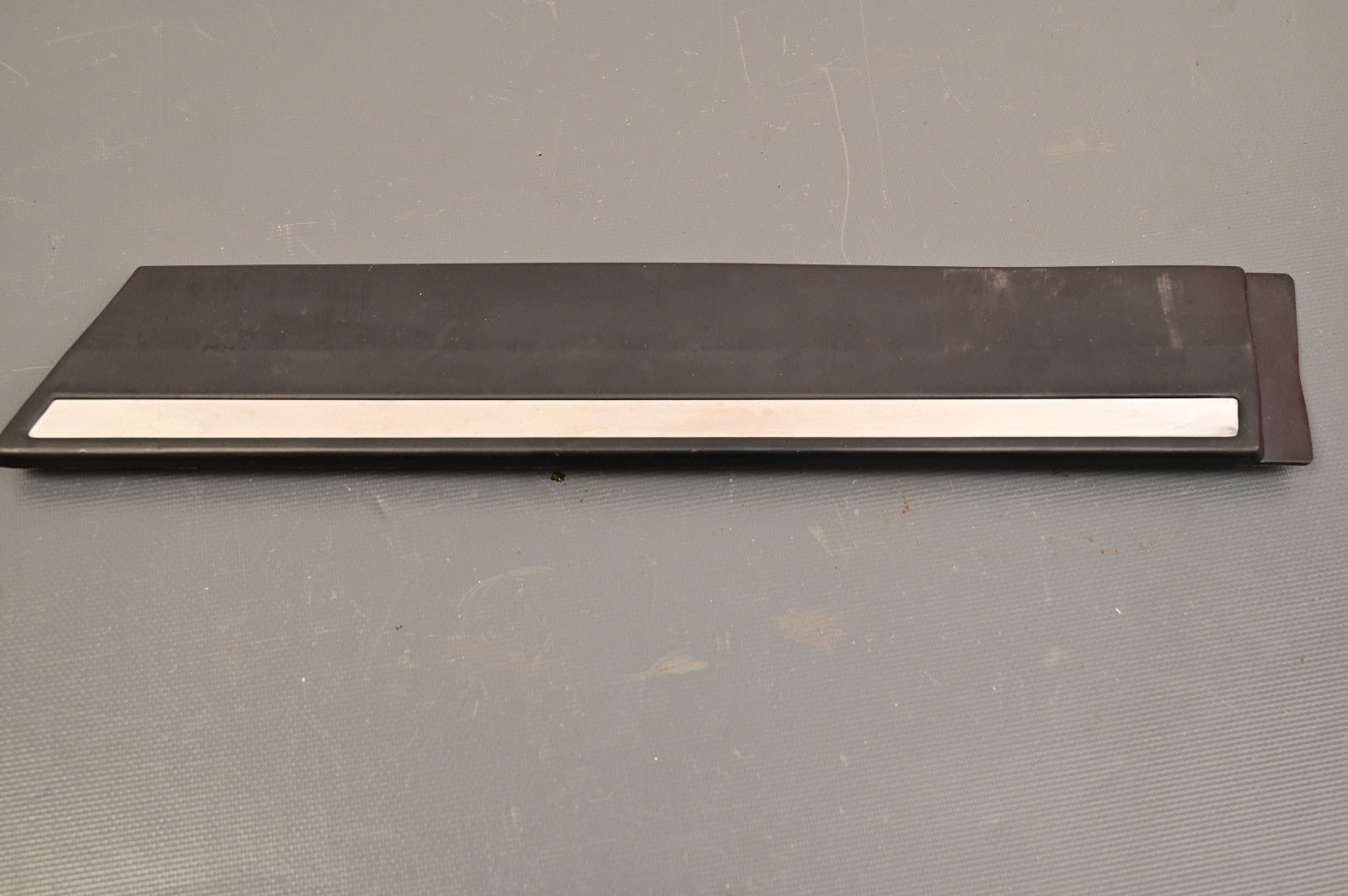 Saab 9000 1986-1990 Fender Trim NOS