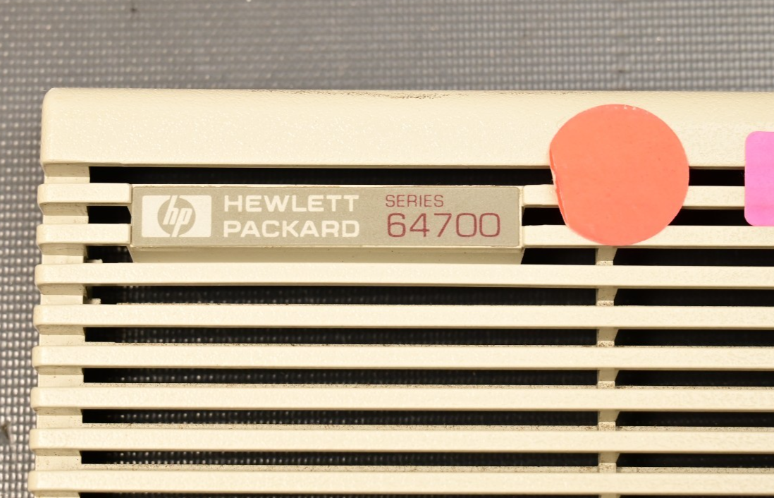 HP 64700 Emulator Front Panel Grille