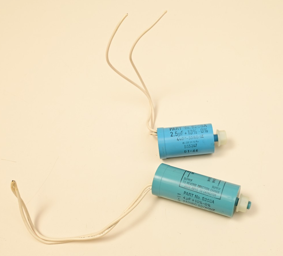 Lot of 2 Motor Capacitors S208A 2.5µF S203A 4µF 440V AC Vintage UK