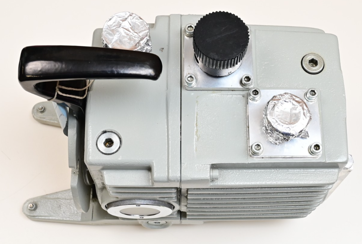 Leybold TRIVAC D8A Vacuum Pump Head 898222 Rough-In Rotary Vane Pump