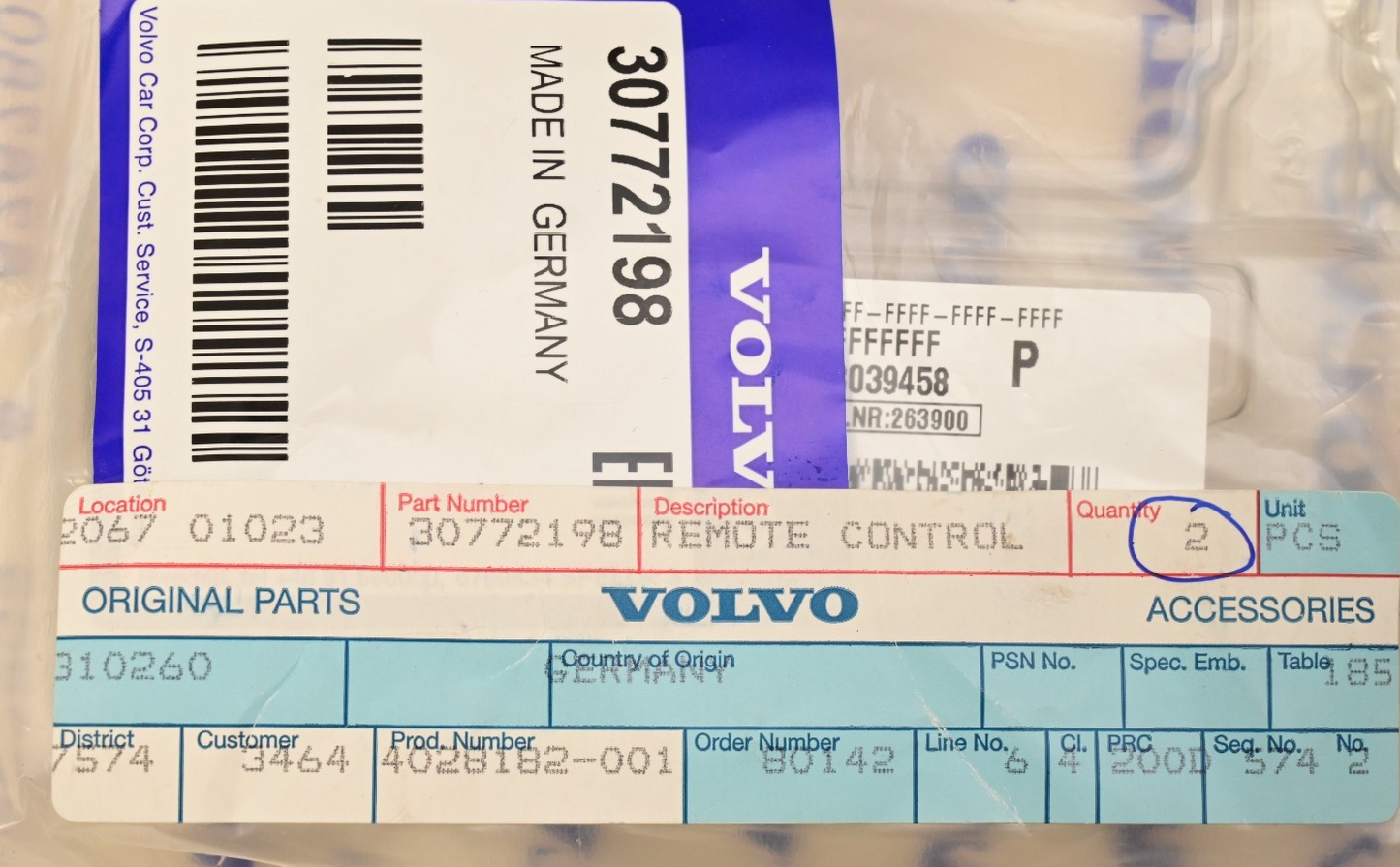 Volvo Keyless Entry Transmitter Remote P/N 30772198 Genuine Sealed C30 C70 S40