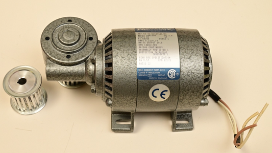 Parvalux REF SD41.S/607626/5C Gearmotor Ratio 22 Gearbox 200/250V Motor & Pulley