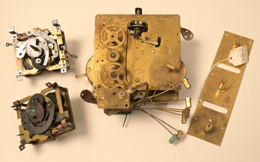 4-Piece Lot of Clock Movements Parts Regula Hamilton 75 Brass Antique 3.7lbs