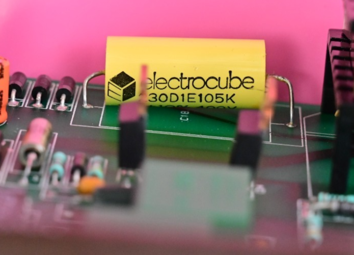 Burdick DC200 PC Board Parts MC68HCP11A0FN Sprague Electrocube Schaffner IT255