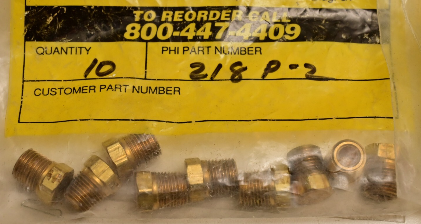 Lot of 19 Parker Brass Plugs Pipe Fittings 218P-2 218P-4 PHI