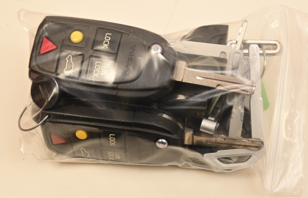 Volvo Keys & Keyless Remote Parts Cut/Used XC60 XC90 S70 Etc.