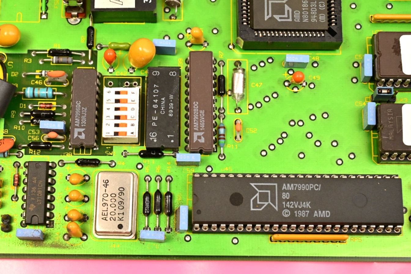 VG Data Systems CPU/Lan PC Board Vintage ICs AM7990PC/80 AMD N80186-10 EPROMs