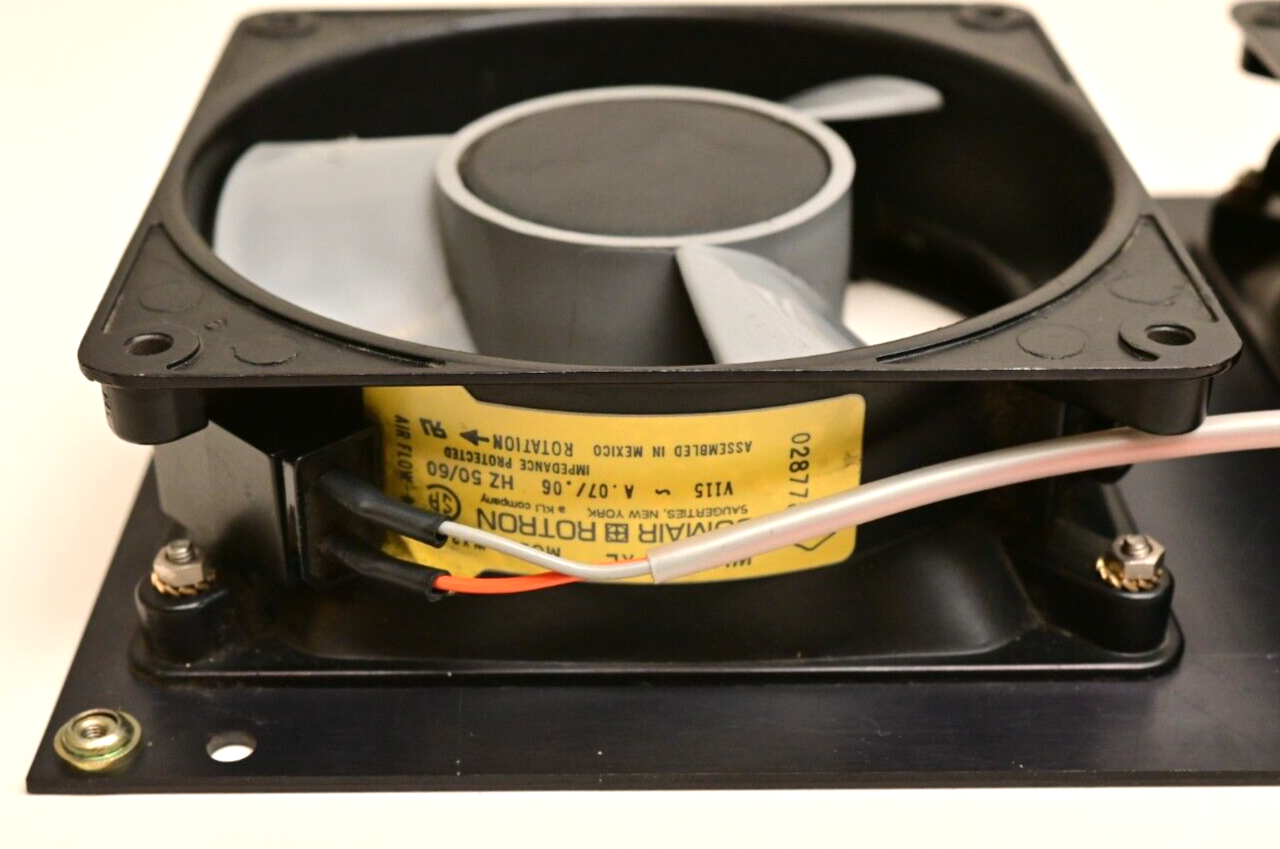 QTY 2 Comair Rotron Whisper-XL Cooling Fans WX2A1 115VAC 0.07A Plate Mounted