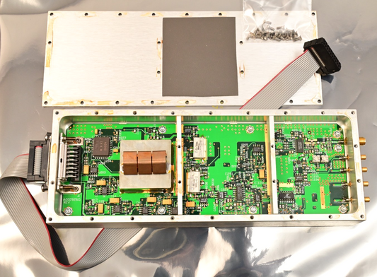 Allen Telecom 926.G1RB PCS CW Generator? Module MACOM AT-220 AM55-0004 1880L-10