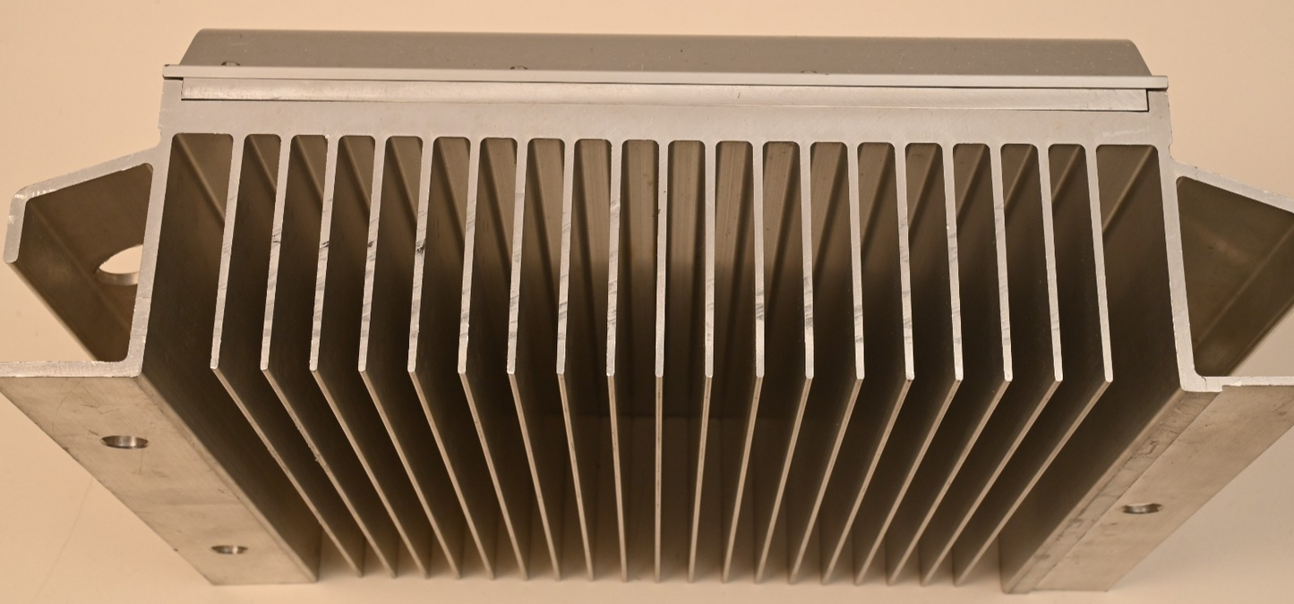 Aluminum Telecom Enclosure w/ 10"x10"x3" Heatsink 11 lbs Andrew/Commscope