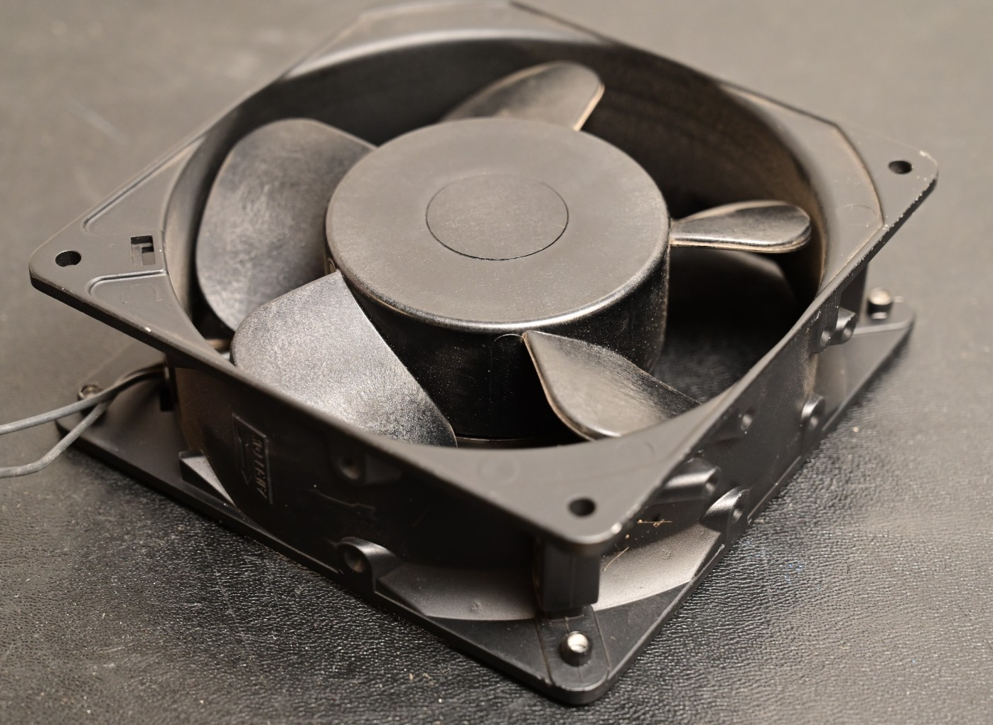NMB Model 4715MS-12W-B40 Fan Assembly 115VAC 50/60Hz 15/13W