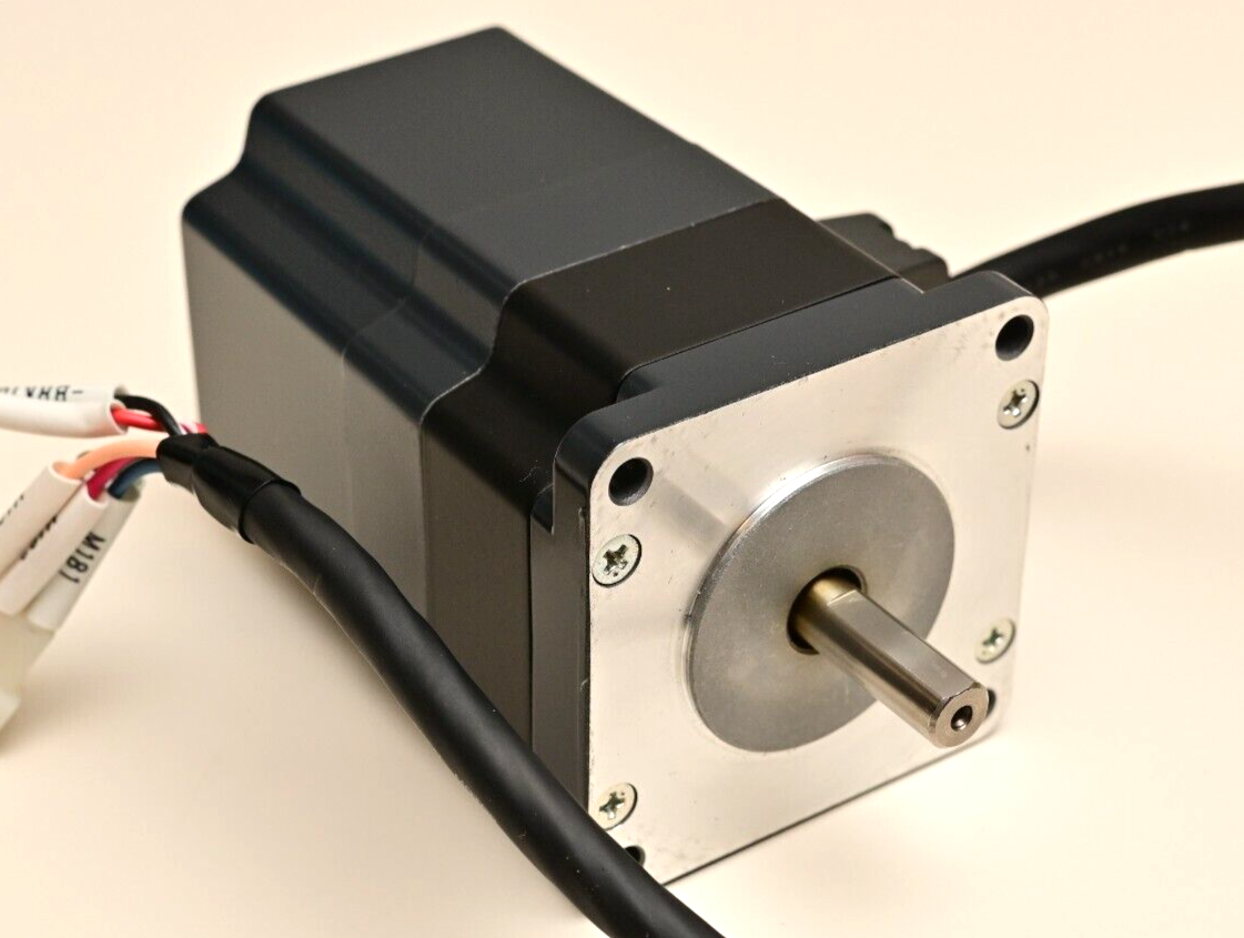 Oriental Motor Vexta PK564AEM 5-Phase 0.72° w/ Magnetic Brake 0.87V 1.4A NEMA 23