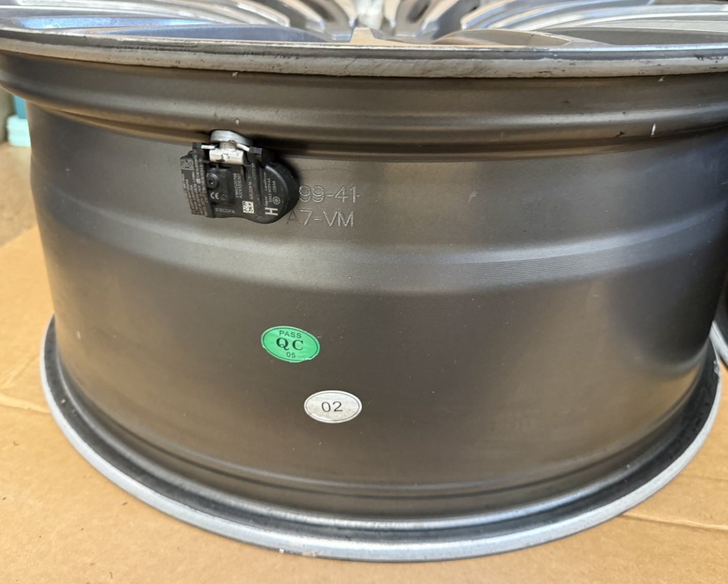 OEM Genuine Range Rover 22" Style 9012 Wheels 9-Split Spoke L405 L494 LR099146