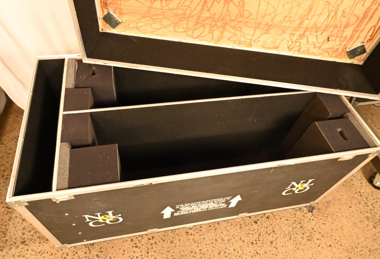 Nelson Case Corp. Large Travel/Roadie Case Trunk Keyboard? 58"x30"x 36" w/Wheels