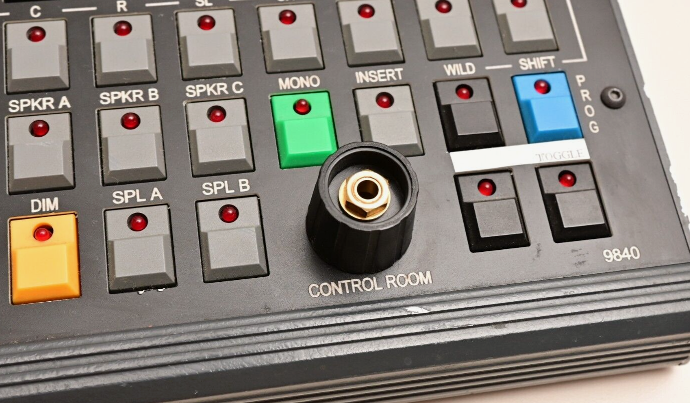 ADGIL 9840 Remote Control Panel for Surround Monitoring 9800 Series