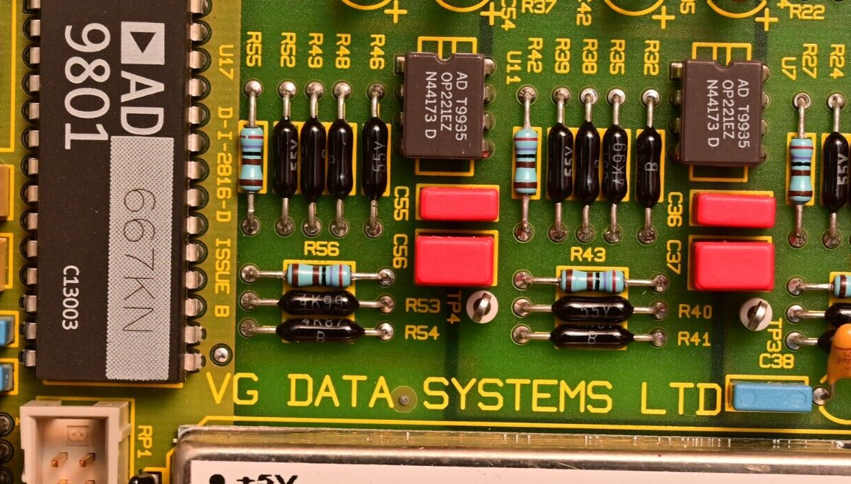 VG Data Systems D-I-2816-D Vintage Schroff VME Style DAQ Card AD667KN DAS1159 IC