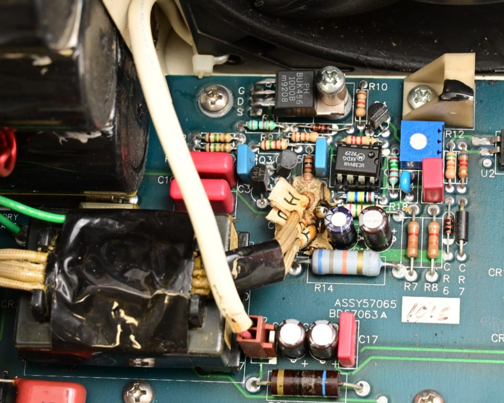 Power-One SPM5A2A2KHR DC Power Supply Chassis Empty As-Is 1500W 2x5V@150A 300VDC